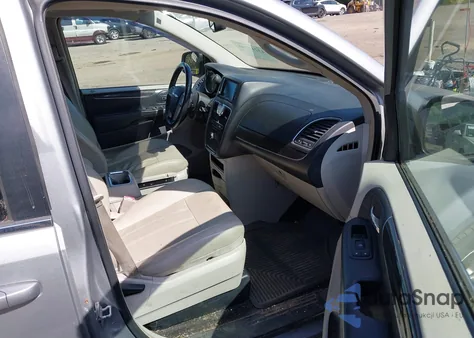 2013 Chrysler Town & Country Touring из США, поврежденный, VIN 2C4RC1BGXDR555192